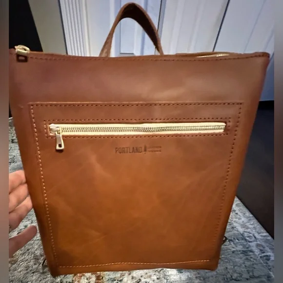 ‼️Never Used‼️🎸Portland Leather🎸🔥NWOT🔥’ALMOST PERFECT' LAPTOP BACKPACK in Honey - Picture 2 of 14